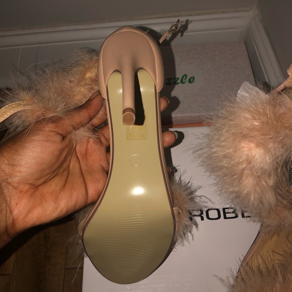 Beige Cape Robbin slippers/sandal heels - Picture 3 of 8